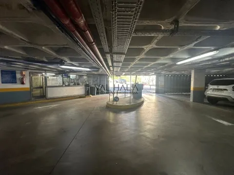 Excelente lugar de Garagem, Benfica