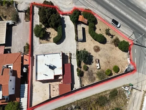 Moradia V2+1, Pêra, Armação de Pêra, terreno para piscina e cultivo, garagem