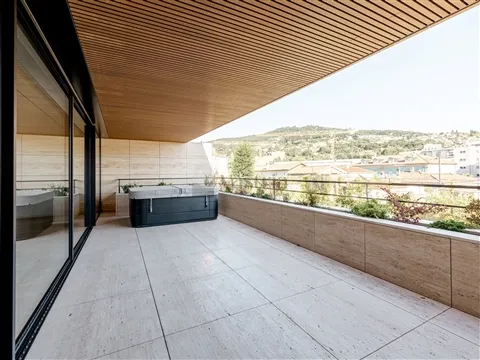 T4 Premium ,  3 Suites  e Spa privado, Jardim dos Duques
