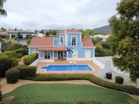 House T4