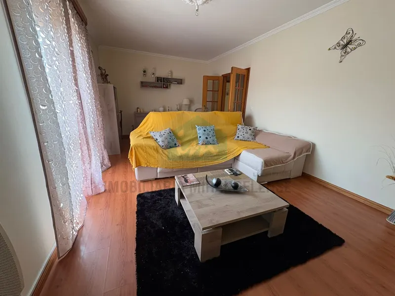 Apartamento T3 para venda com 3 frentes em Mirandela