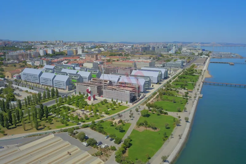 Apartamento T3 NOVOS desde 980.000€ no Empreendimento Prata Riverside Village 