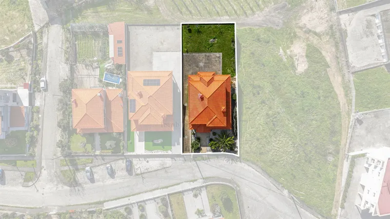 House T4 in Recezinhos (S. Mamede), Penafiel