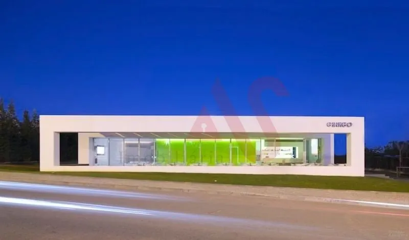 Luxury Bar with Tennis Court at Praia da Rocha in Portimão