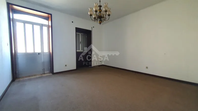 Detached house T2