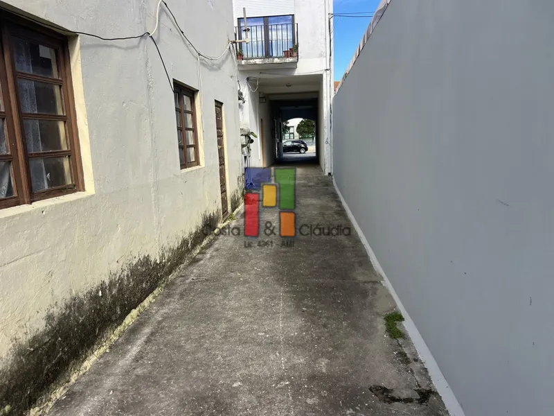 Real Estate building