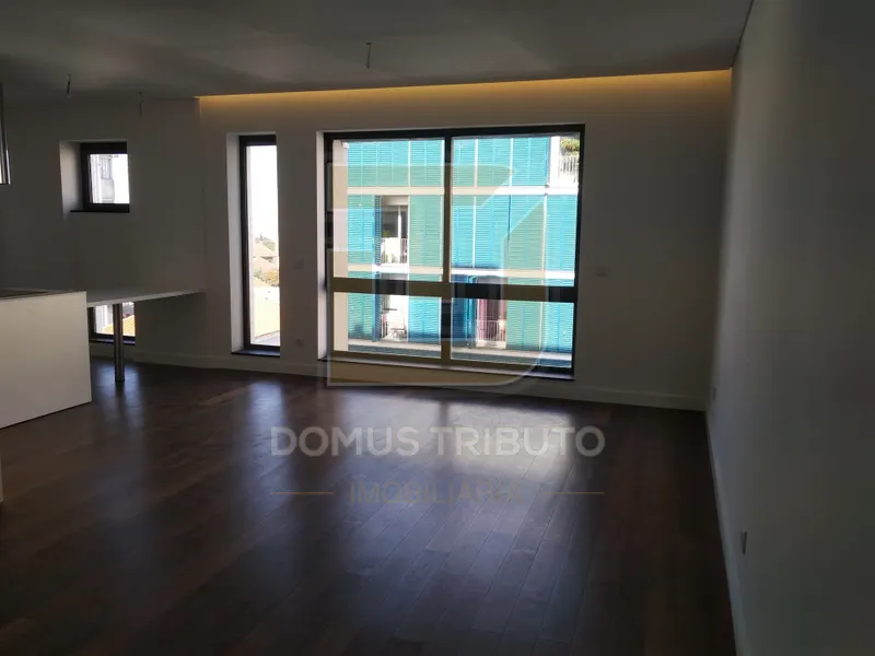  Apartamento T4 Totalmente,  Remodelado à Rotunda da Boavista, Porto