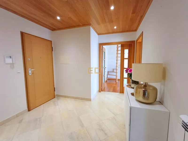 Apartement 4 kamerwoning