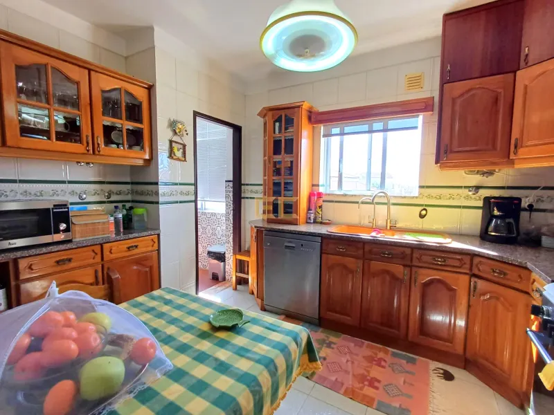 3-bedroom apartment with garage, for sale in Figueira da Foz!