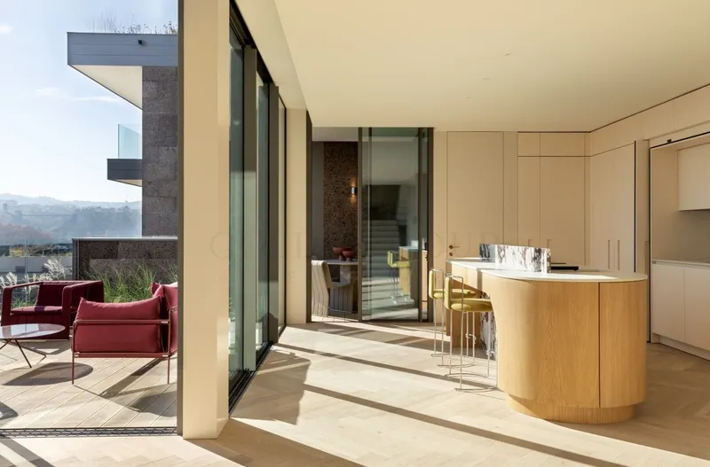T4+1 Duplex de Luxo no Aurios | Golden Hour Real Estate 