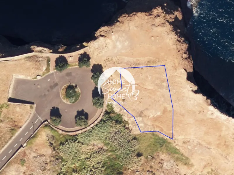 Land in the Guindaste Viewpoint