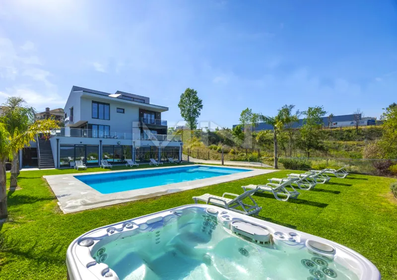 Detached house T5+1