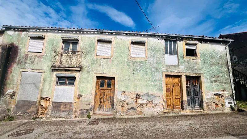 Detached house to restore T4