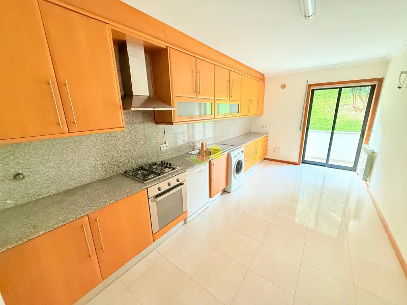 3 Bedrooms with two Garages - Qta Da Borloteira