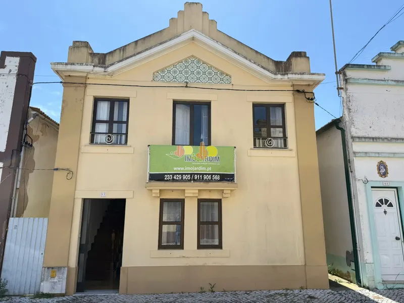 Moradia M4 na Gala perto da praia