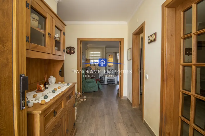  Elegant and spacious 2-bedroom ground floor apartment