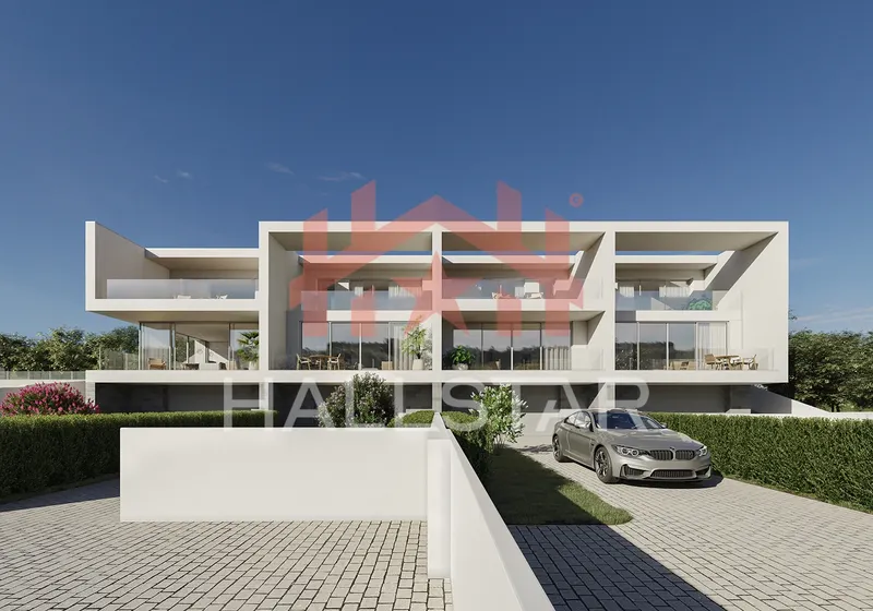 Moradia T4 / Em Construção / Garagem para 2 carros / Jardim / Milagres