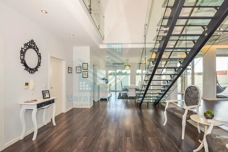 Luxury villa T5 with swimming pool and annex