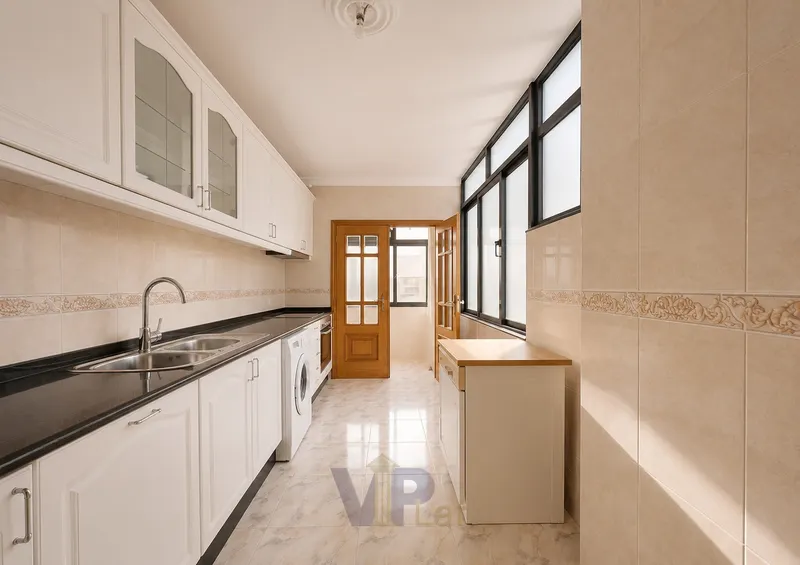 Floor of 3 bedroom house in Campanhã - Porto