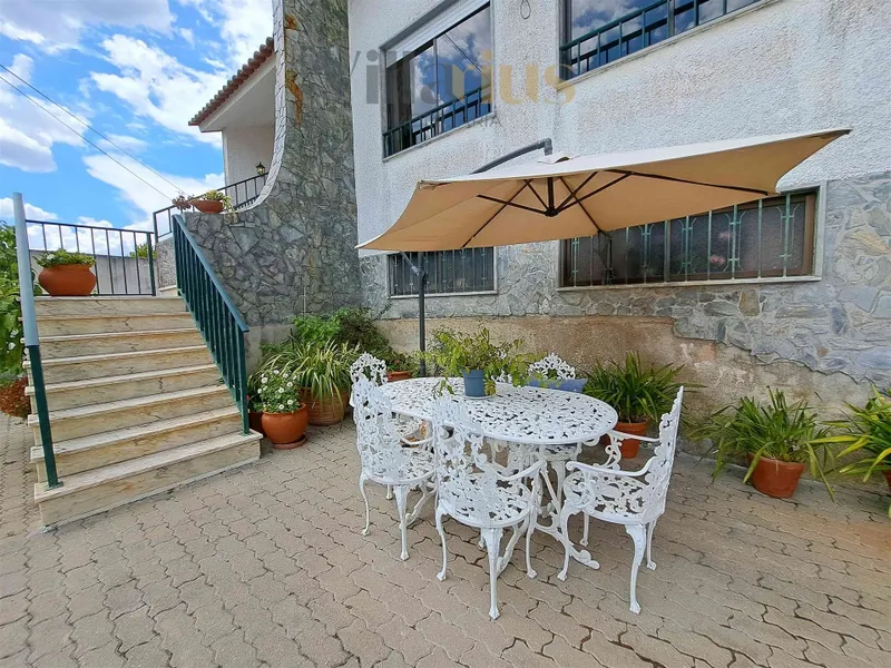 Moradia T4 com Terreno em São Pedro de Tomar | Villarius Imobiliária