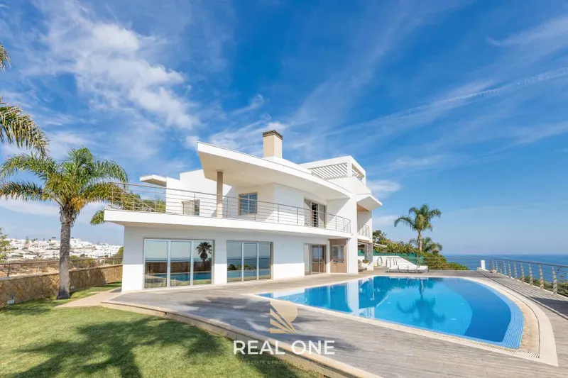 Fantástica Moradia com uma deslumbrante vista mar - Albufeira