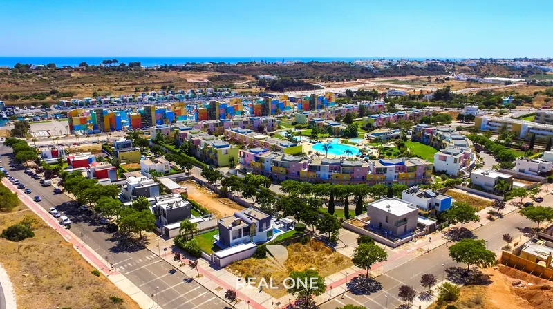 Appartement 1+1 chambre avec vue sur la mer et le port de plaisance