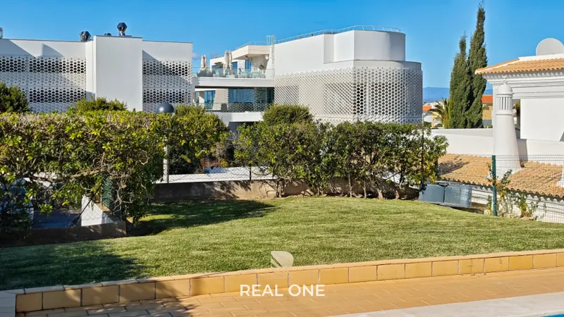 Apartamento na Galé / Sesmarias – perto da Praia