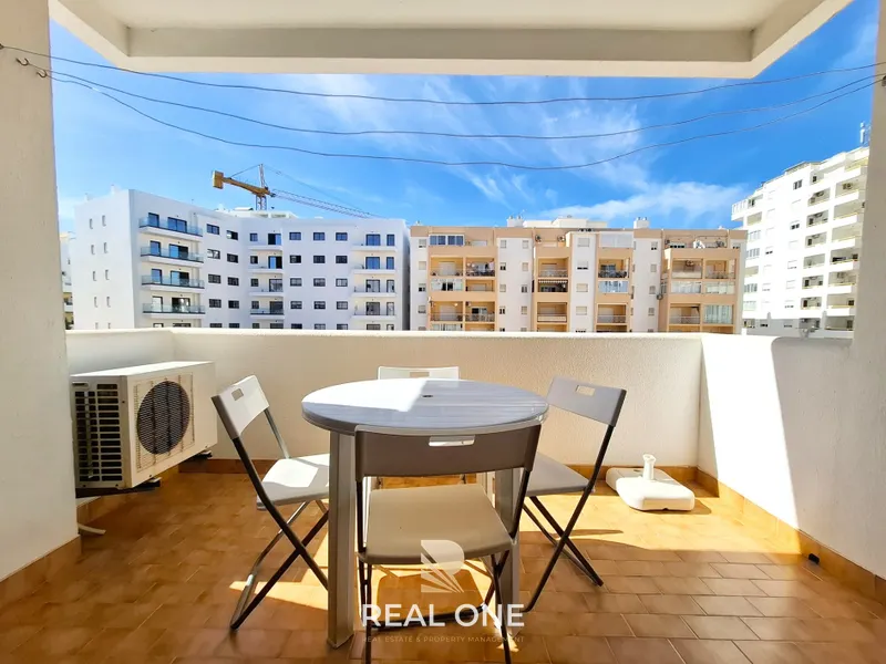 Apartamento a 600m de la playa de Quarteira