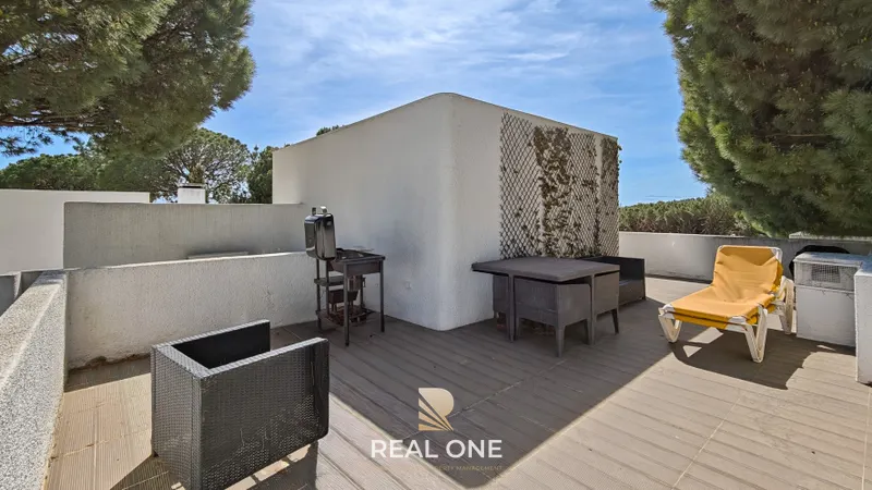 Apartamento T1 com Terraço Rooftop e Vista Mar em Vilamoura